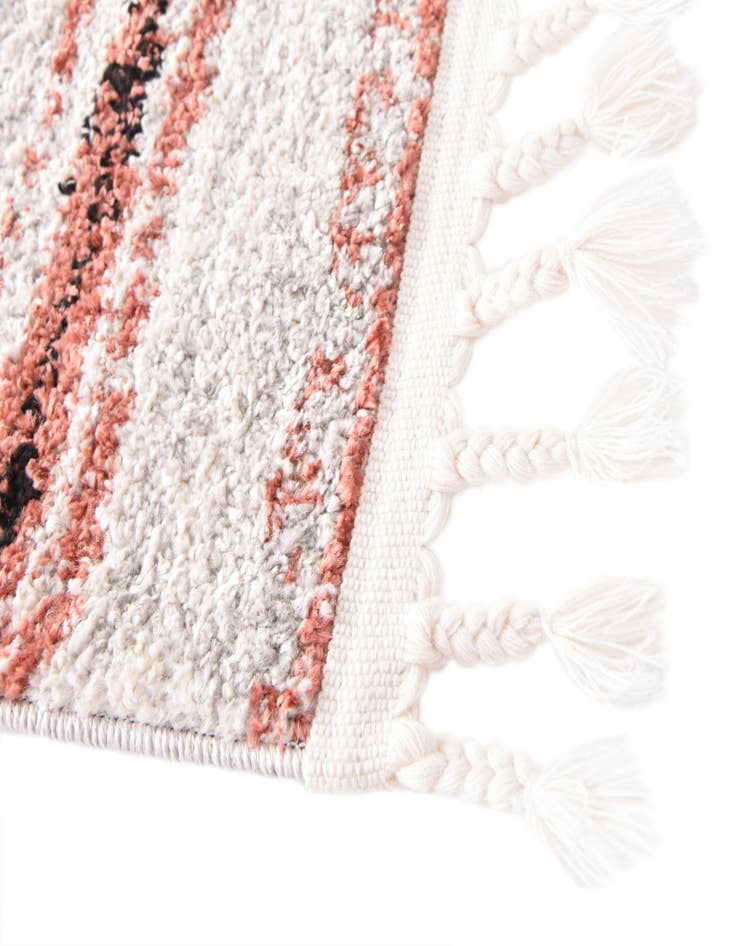 Detail image of  4' x 6' Aramis Rug