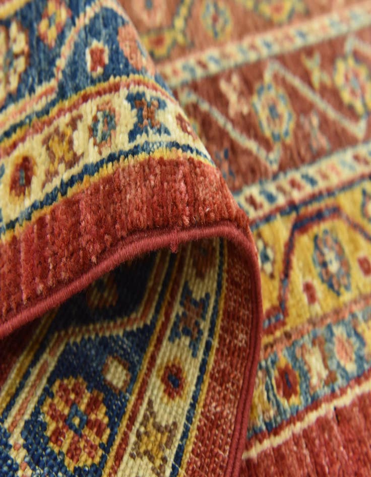 Detail image of  5' 2 x 6' 9  Hand Knotted Ariana Ziegler Rug