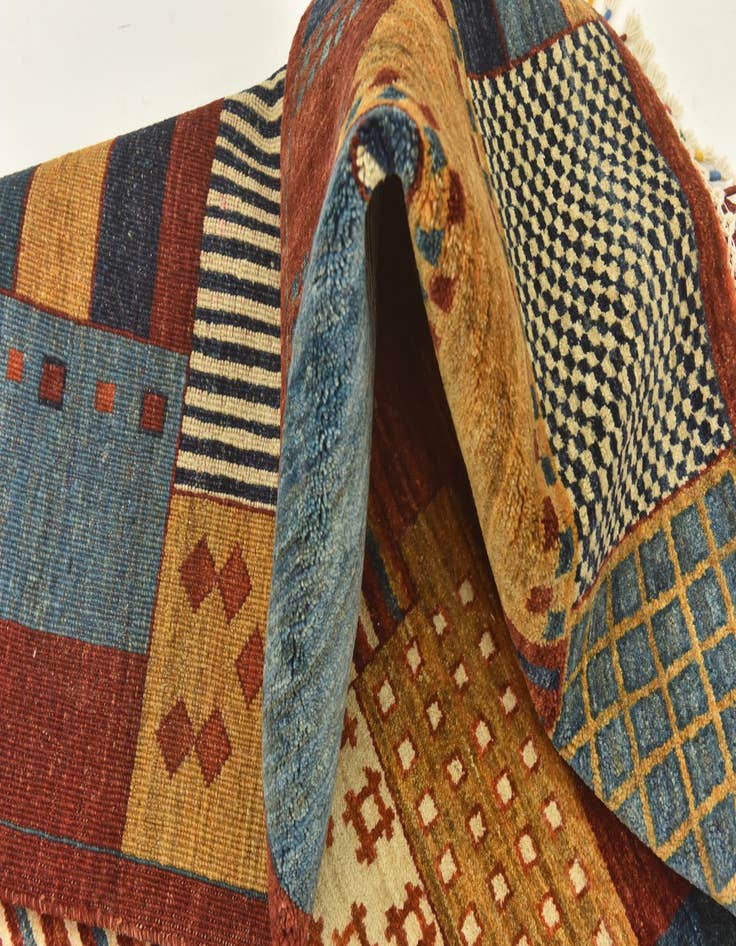 Detail image of  6' 8 x 9' 10  Hand Knotted Ariana Ziegler Rug