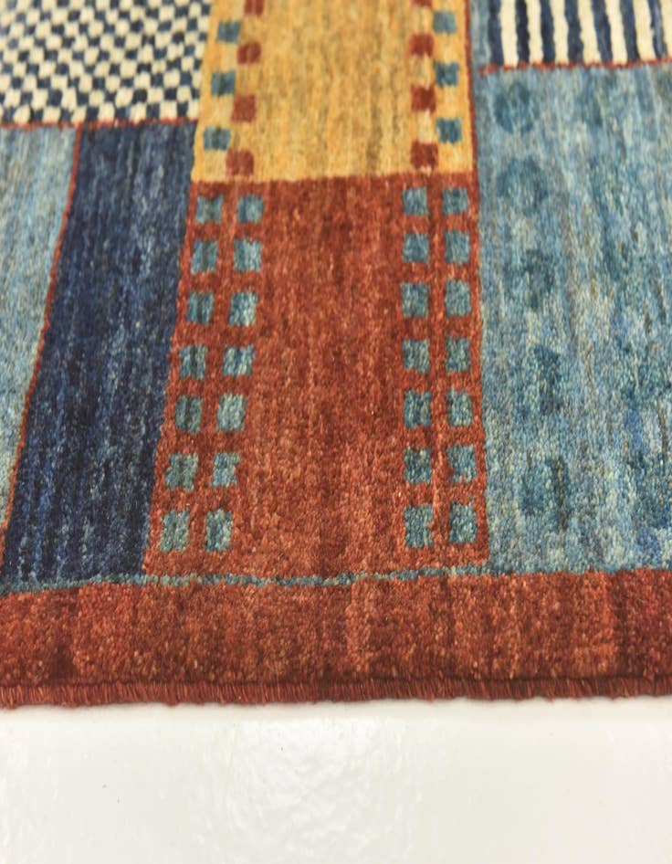 Detail image of  6' 8 x 9' 10  Hand Knotted Ariana Ziegler Rug