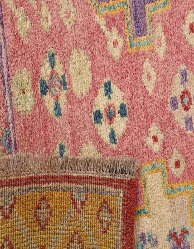 Detail image of  6' 5 x 9' 10  Hand Knotted Ariana Ziegler Rug