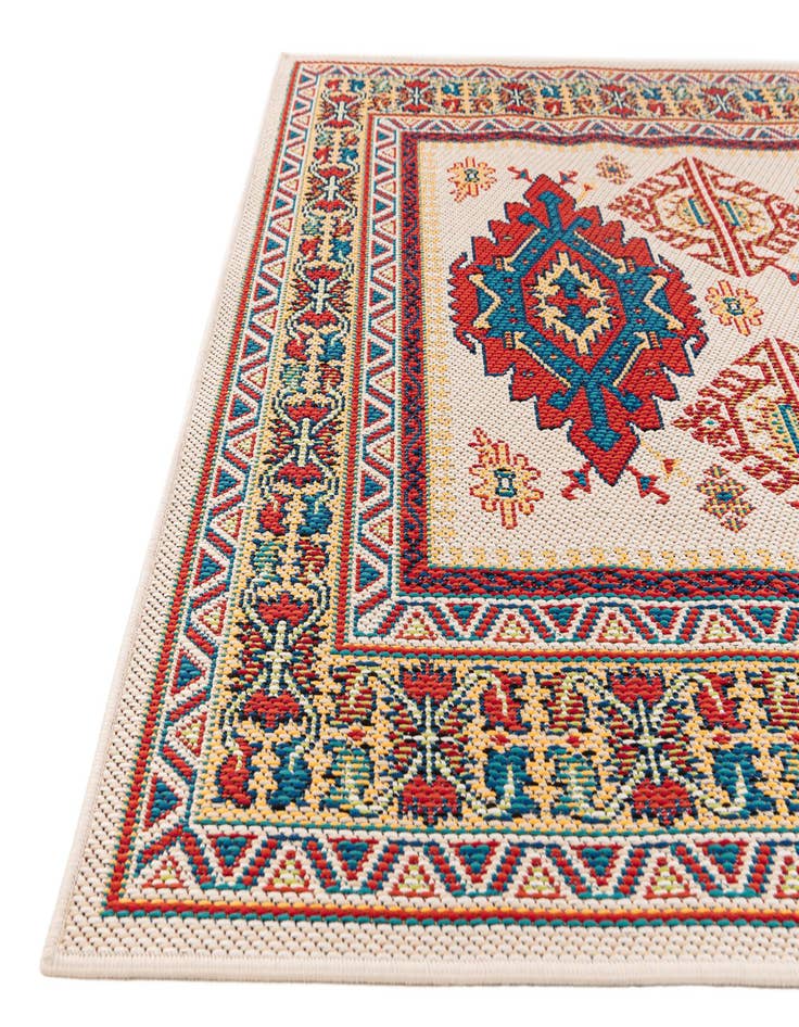 Detail image of  5' x 7' 6  Washable Baja Indoor / Outdoor Rug