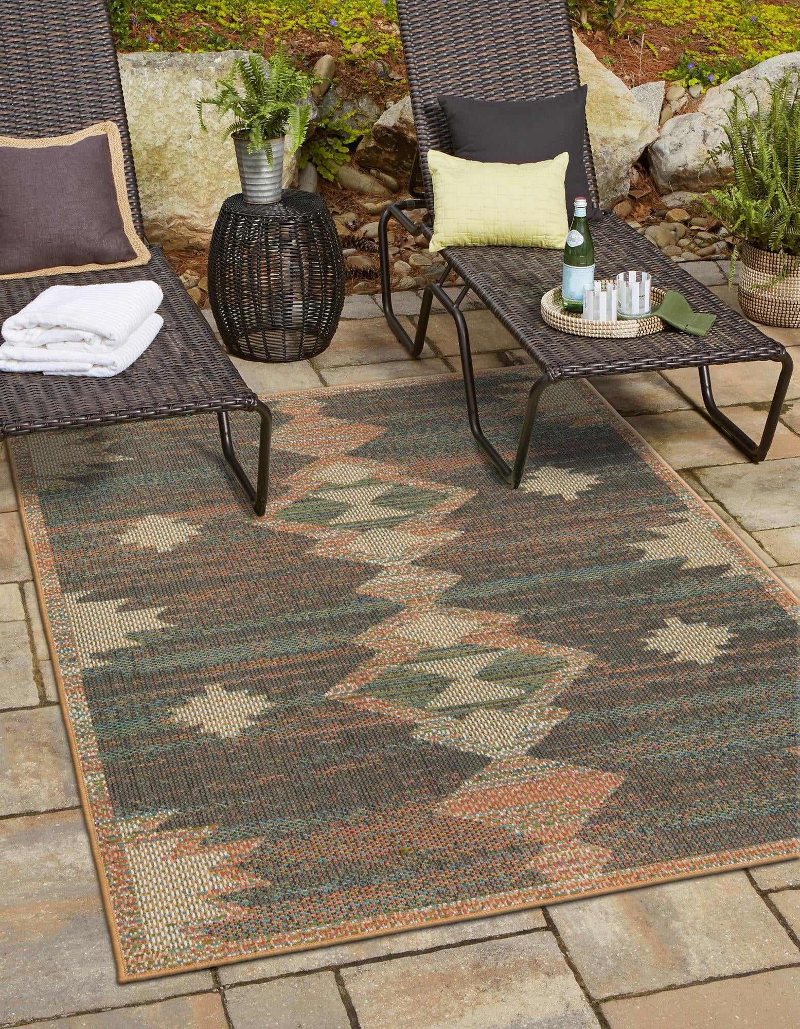 Multicolor 2' x 3' Baja Indoor / Outdoor Rug | Rugs.com