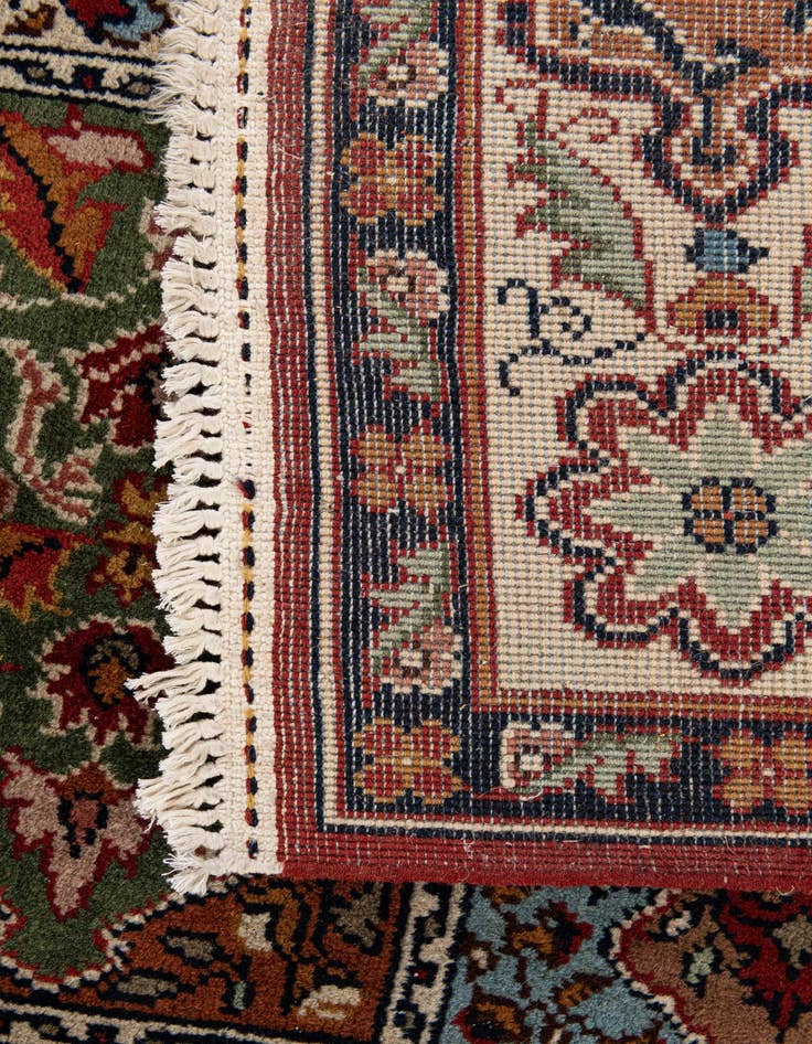 Detail image of 4' 1 x 5' 4 Hand Knotted Bakhtiar Oriental Wool Rug