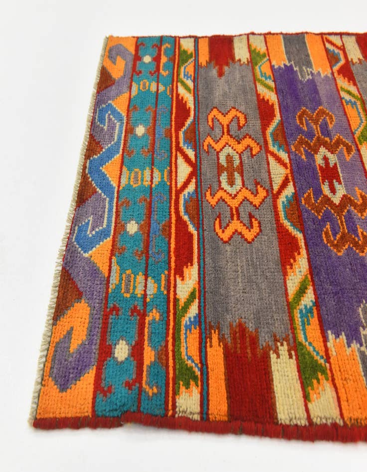 Detail image of  2' 9 x 4'  Hand Knotted Balouch Rug