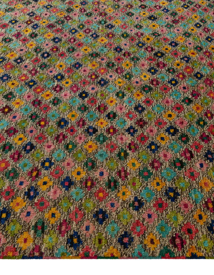 Detail image of 6' 11 x 9' 7 Hand Knotted Balouch Wool Rug