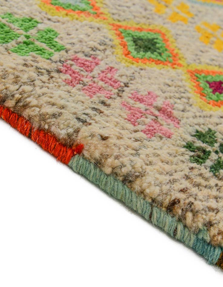 Detail image of 4' 4 x 6' 3 Hand Knotted Balouch Wool Rug