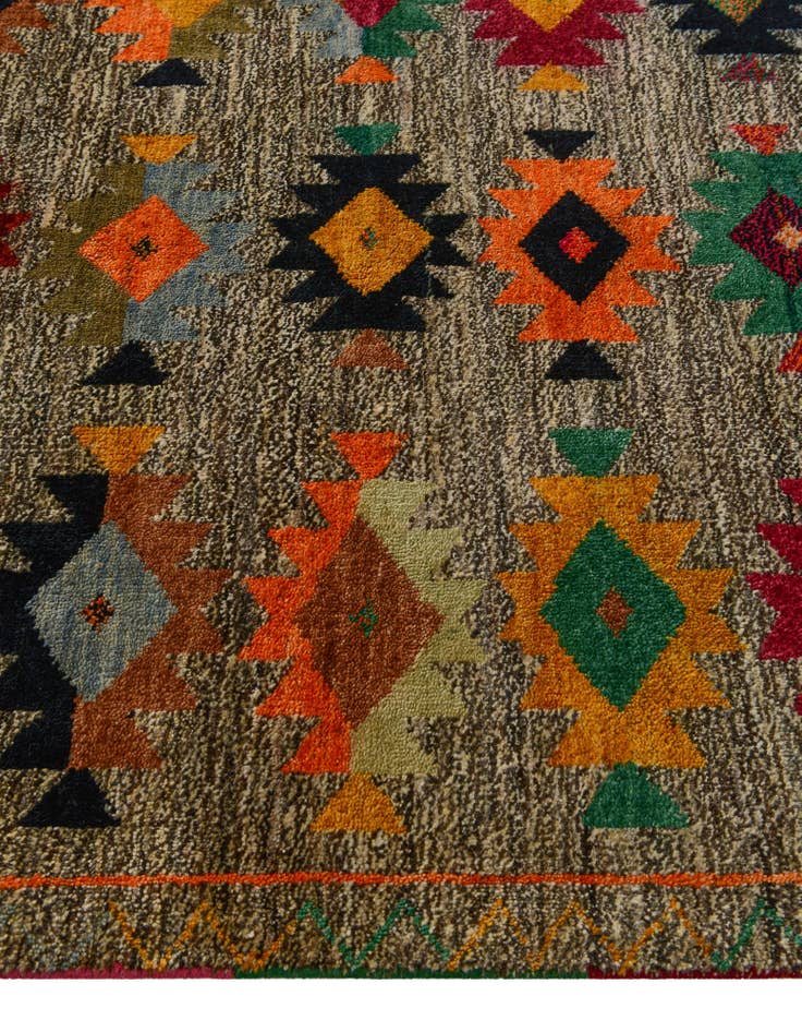 Detail image of 4' 2 x 5' 10 Hand Knotted Balouch Wool Rug