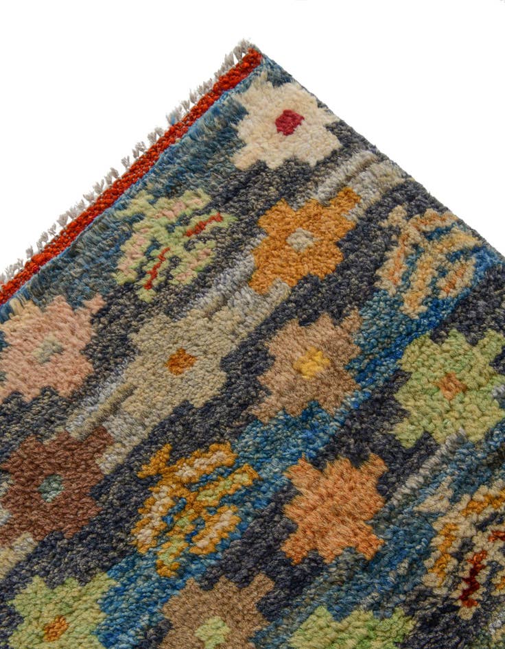 Detail image of 3' 1 x 4' 11 Hand Knotted Balouch Wool Rug