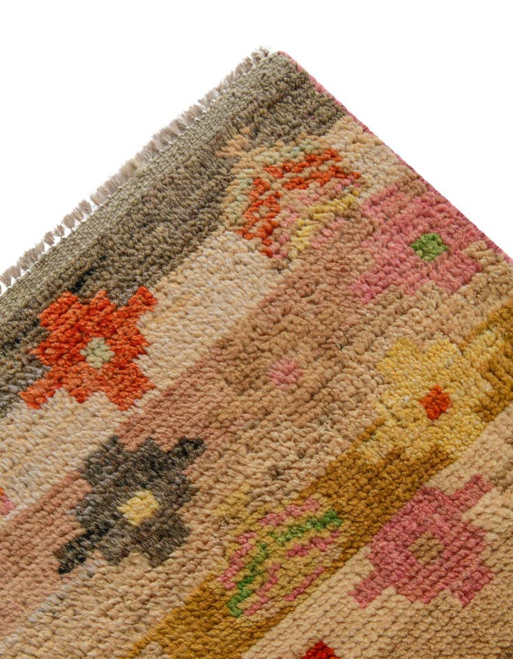 Detail image of 3' 1 x 4' 10 Hand Knotted Balouch Wool Rug