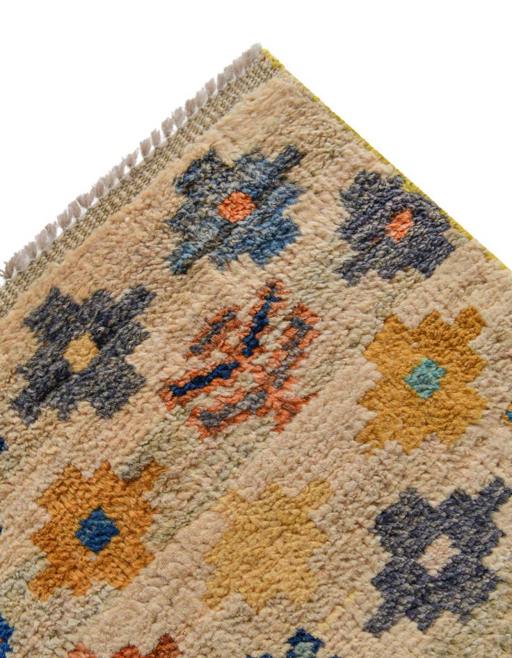 Detail image of 3' 1 x 4' 8 Hand Knotted Balouch Wool Rug
