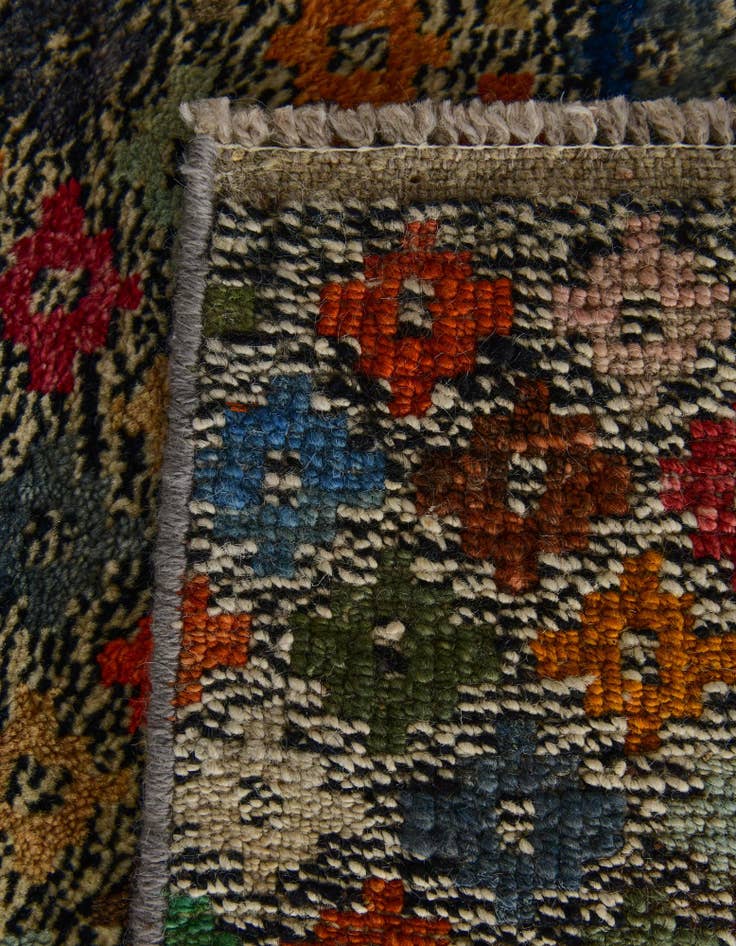 Detail image of 3' 3 x 4' 10 Hand Knotted Balouch Wool Rug