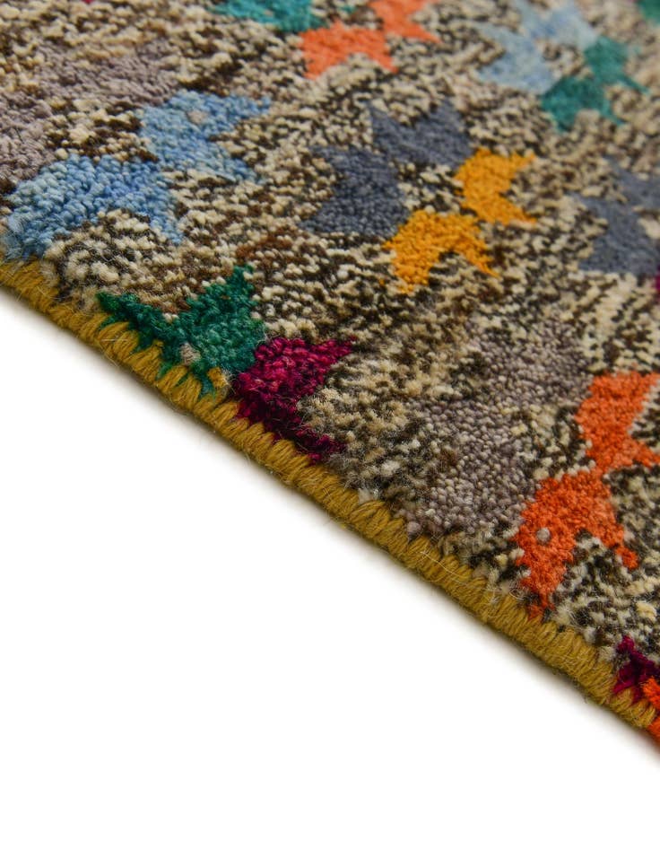 Detail image of 4' 3 x 6' Hand Knotted Balouch Wool Rug