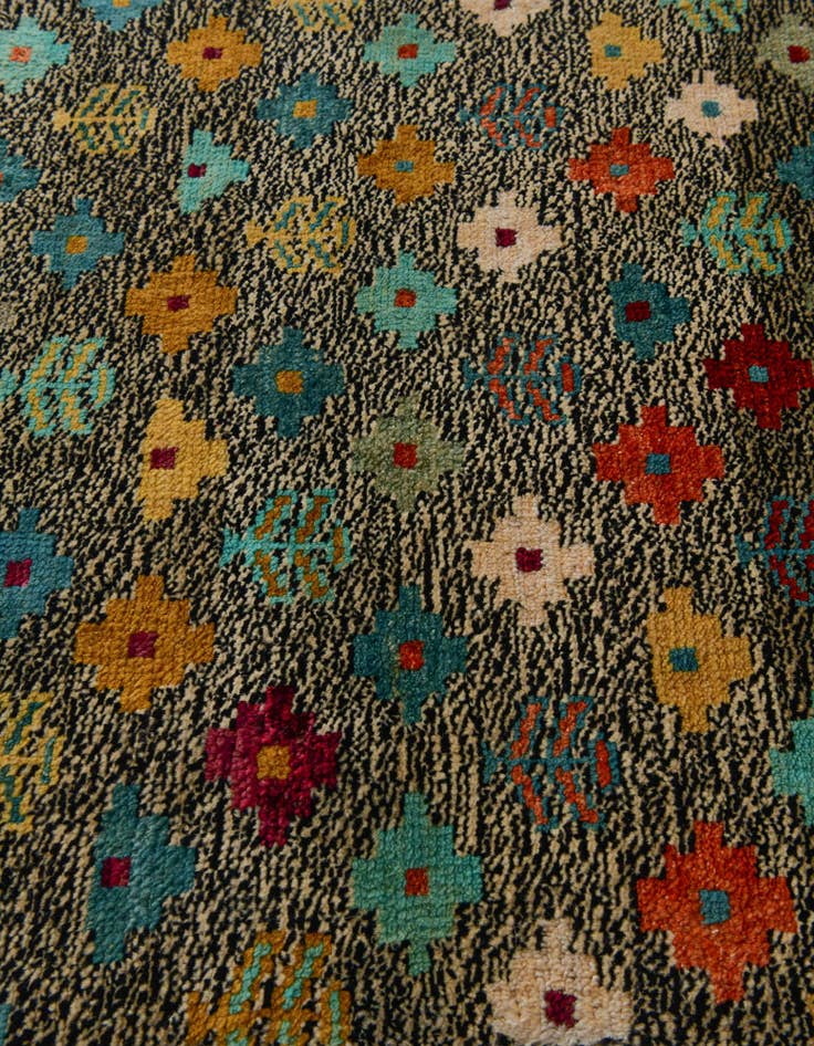 Detail image of 2' 10 x 4' 10 Hand Knotted Balouch Wool Rug