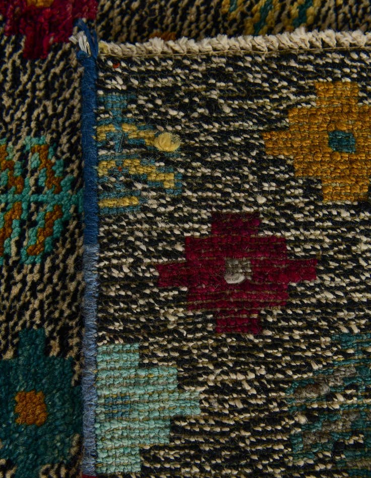 Detail image of 2' 10 x 4' 10 Hand Knotted Balouch Wool Rug