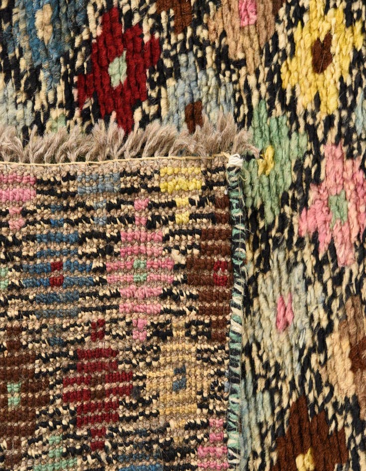 Detail image of  3' 1 x 5'  Hand Knotted Balouch Wool Rug