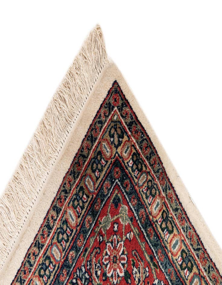 Detail image of 6' 9 x 10' 1 Hand Knotted Bidjar Wool Rug