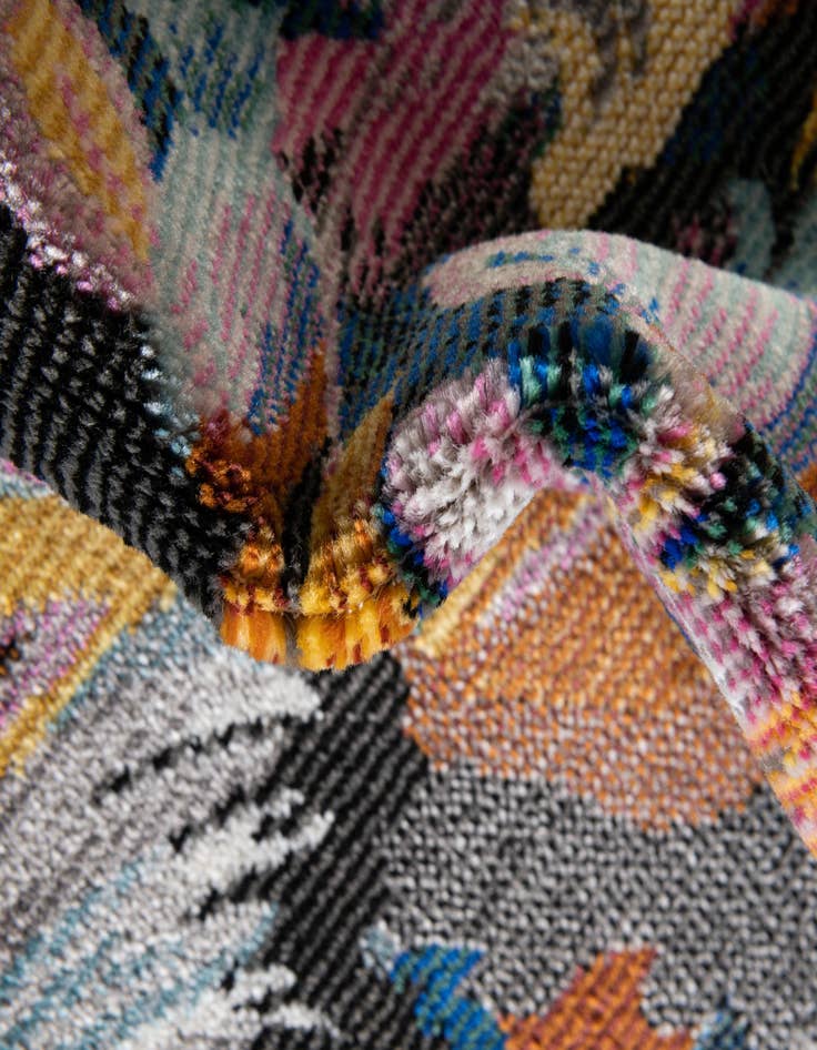 Detail image of  7' 10 x 10' Blossom Rug