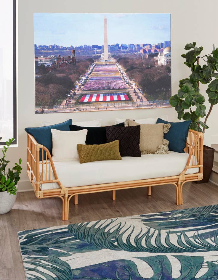 Detail image of  4' x 5' 7 Capitol Rug