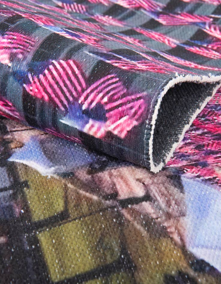 Detail image of  4' x 5' 7 Capitol Rug