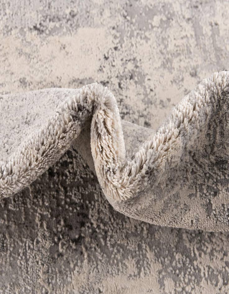 Detail image of  5' 3 x 7' 7 Caspian Rug