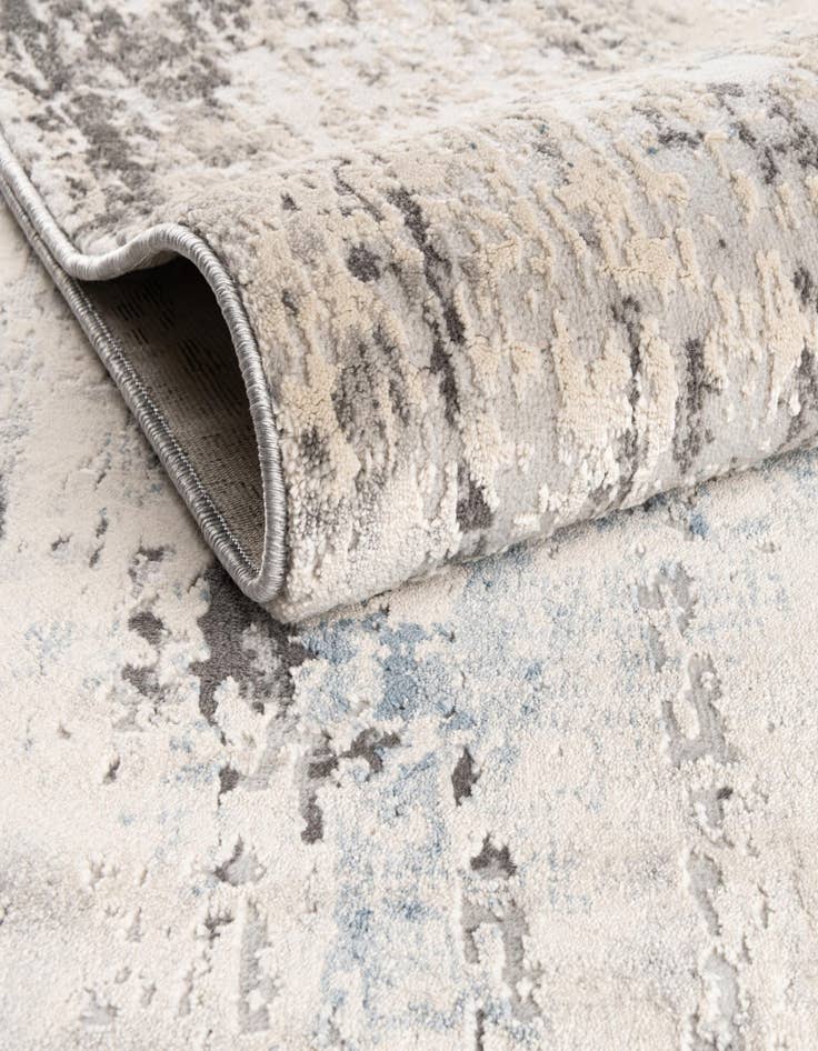 Detail image of  5' 3 x 7' 7 Caspian Rug