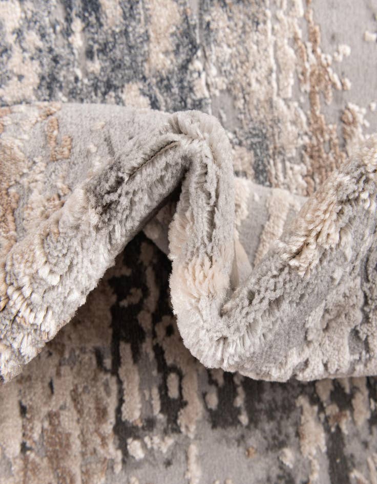 Detail image of  5' x 7' 7 Caspian Rug