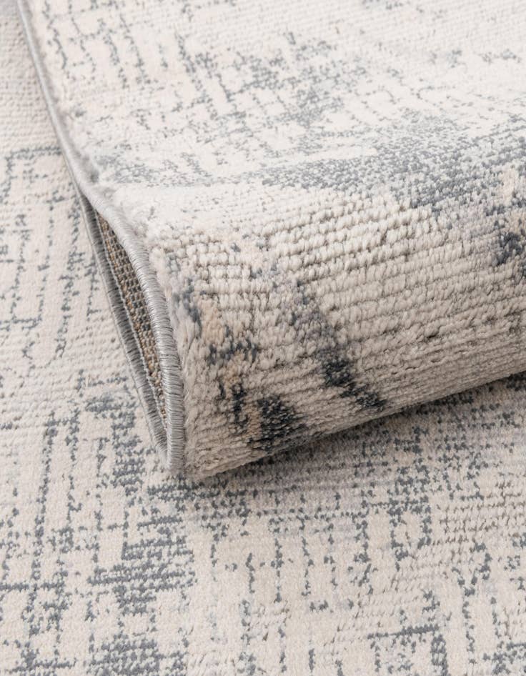 Detail image of  6' 7 x 9' 6 Caspian Rug