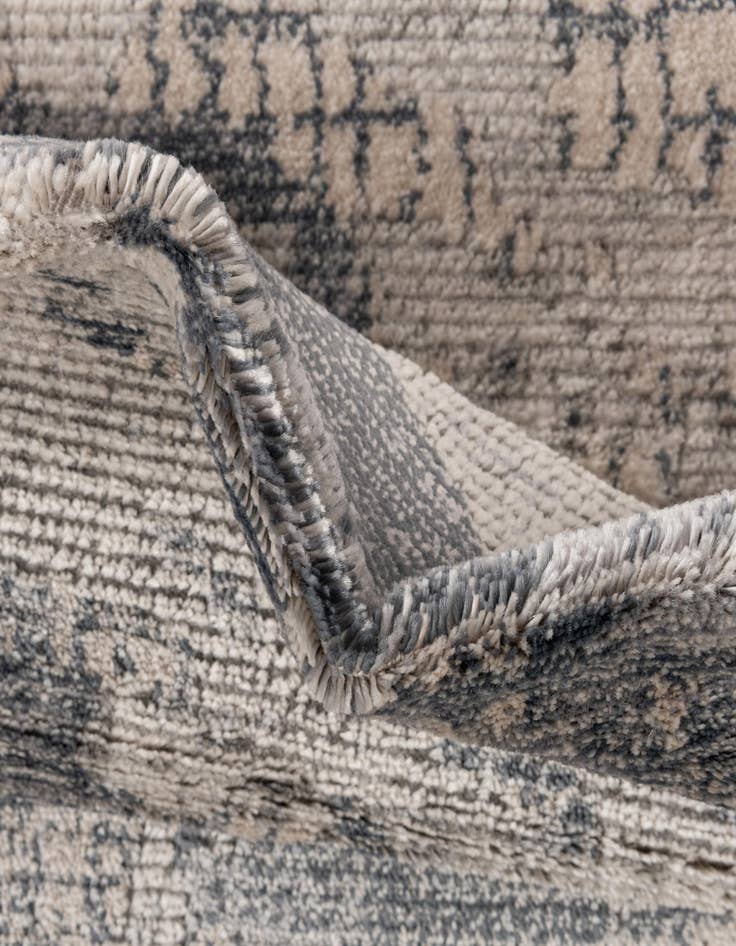 Detail image of  6' 7 x 9' 6 Caspian Rug