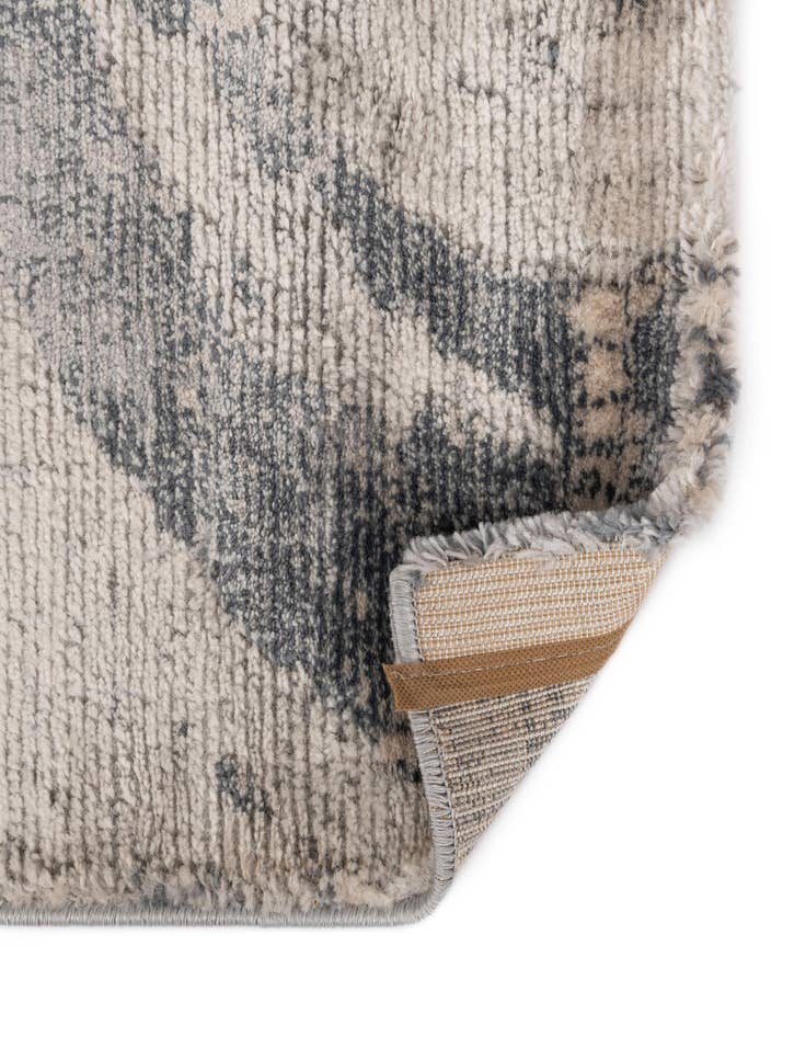 Detail image of  6' 7 x 9' 6 Caspian Rug