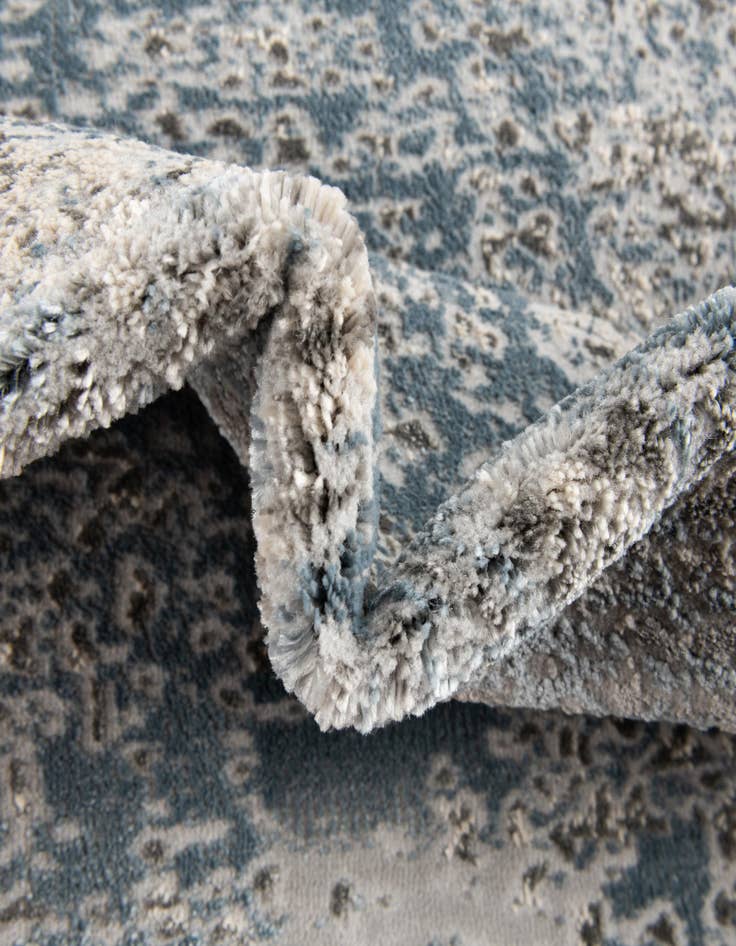 Detail image of  5' 3 x 7' 7 Caspian Rug