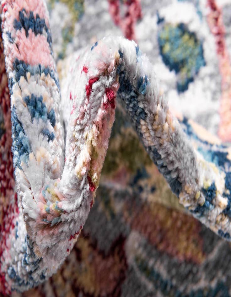 Detail image of  8' x 10' Charleston Rug