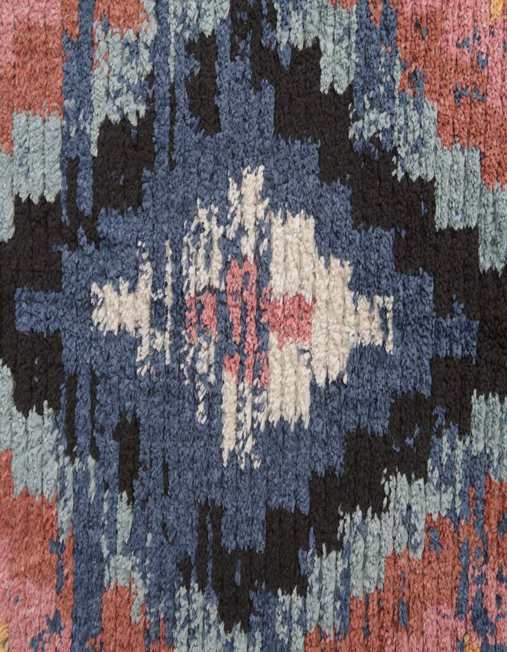 Detail image of  5' x 8' 3 Cherokee Rug