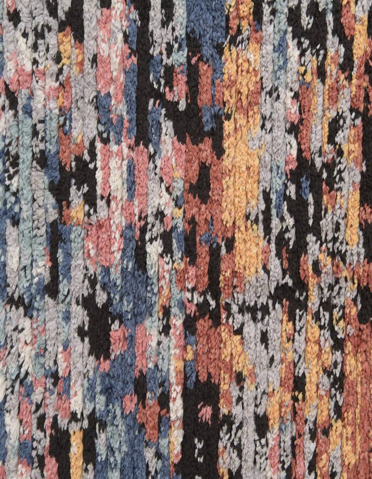 Detail image of  5' x 8' 3 Cherokee Rug
