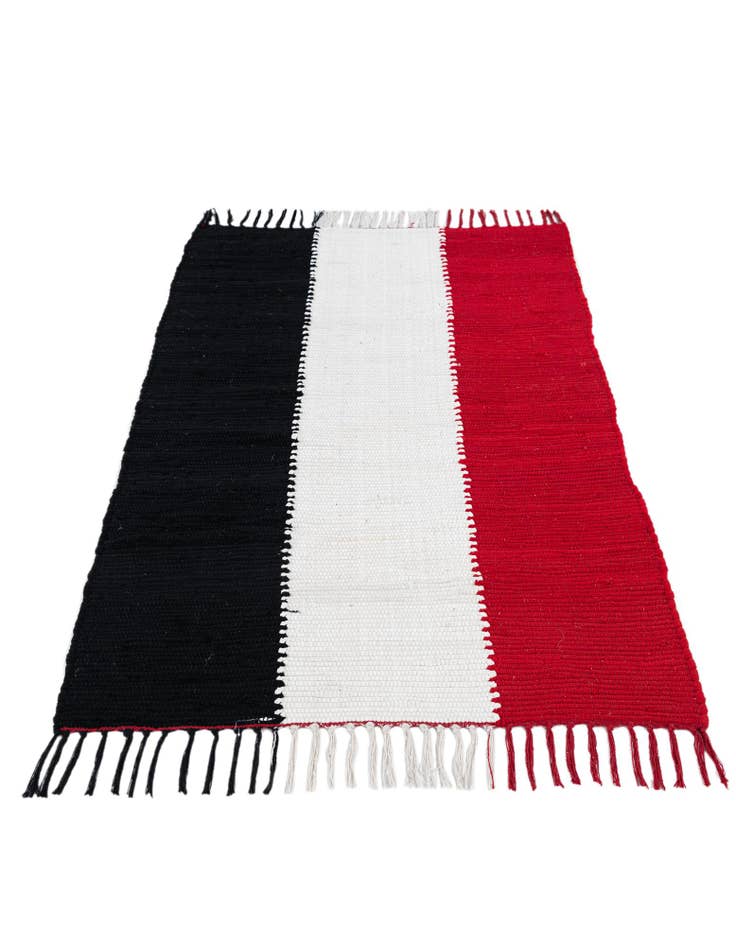 Detail image of  3' x 4' 9  Hand Woven Chindi Cotton Rug