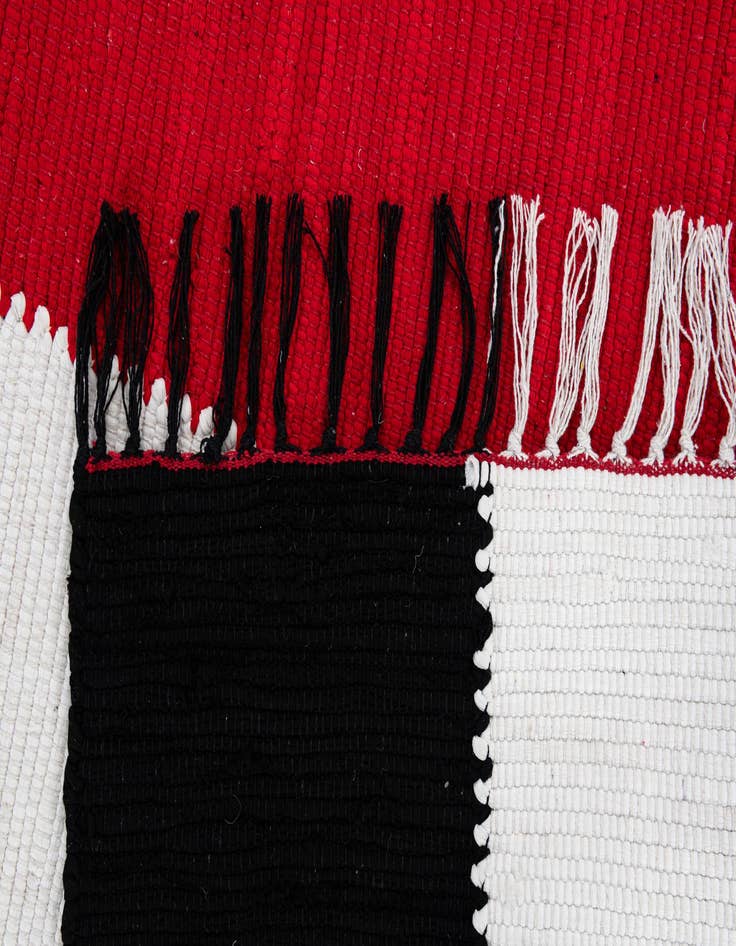 Detail image of  3' x 4' 9  Hand Woven Chindi Cotton Rug