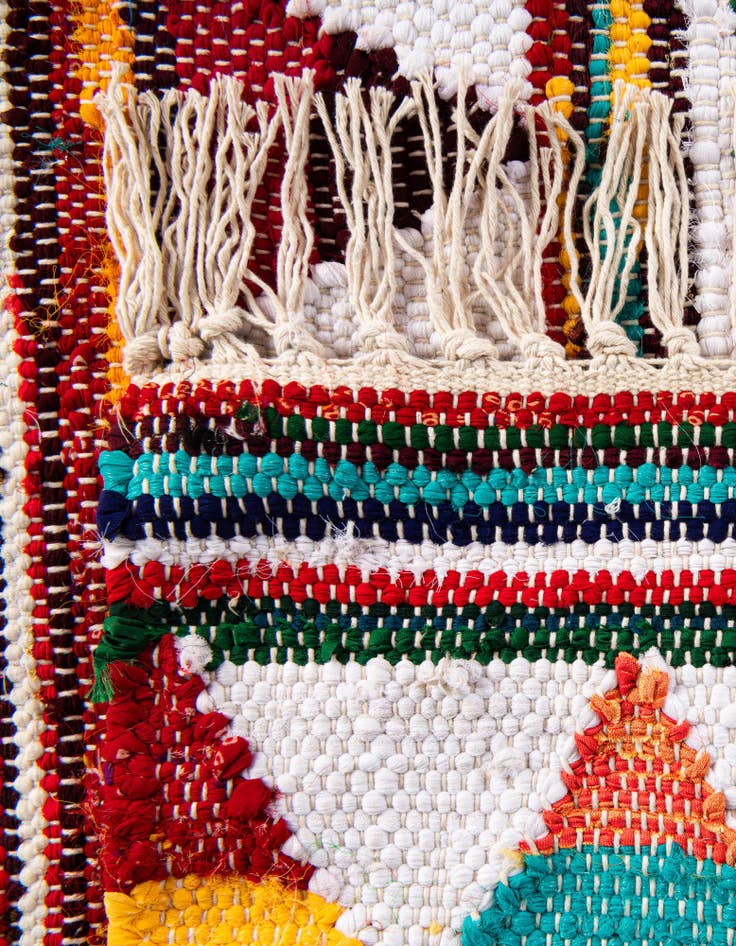 Detail image of  2' x 3' 1  Hand Woven Chindi Trellis Rug