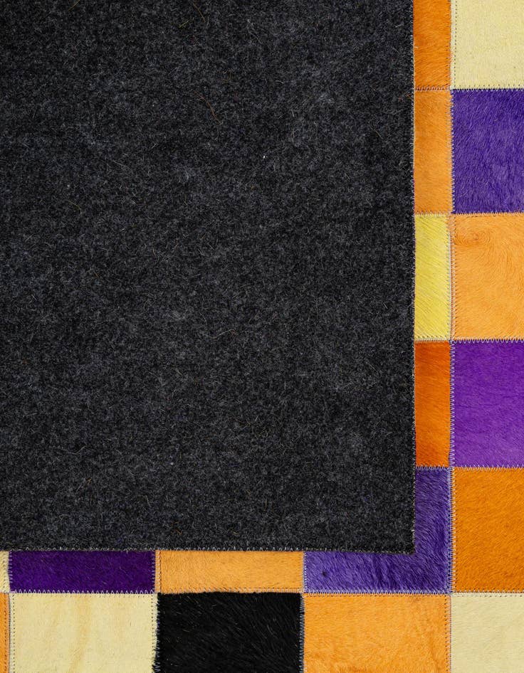 Detail image of  8' x 10' Cowhide - Patchwork Rug