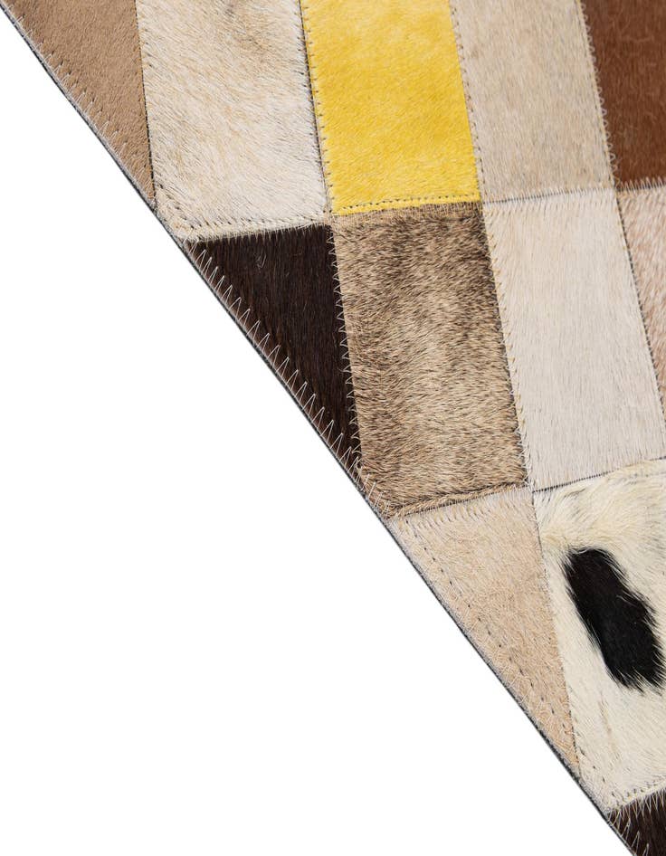 Detail image of  8' x 10' Cowhide - Patchwork Rug