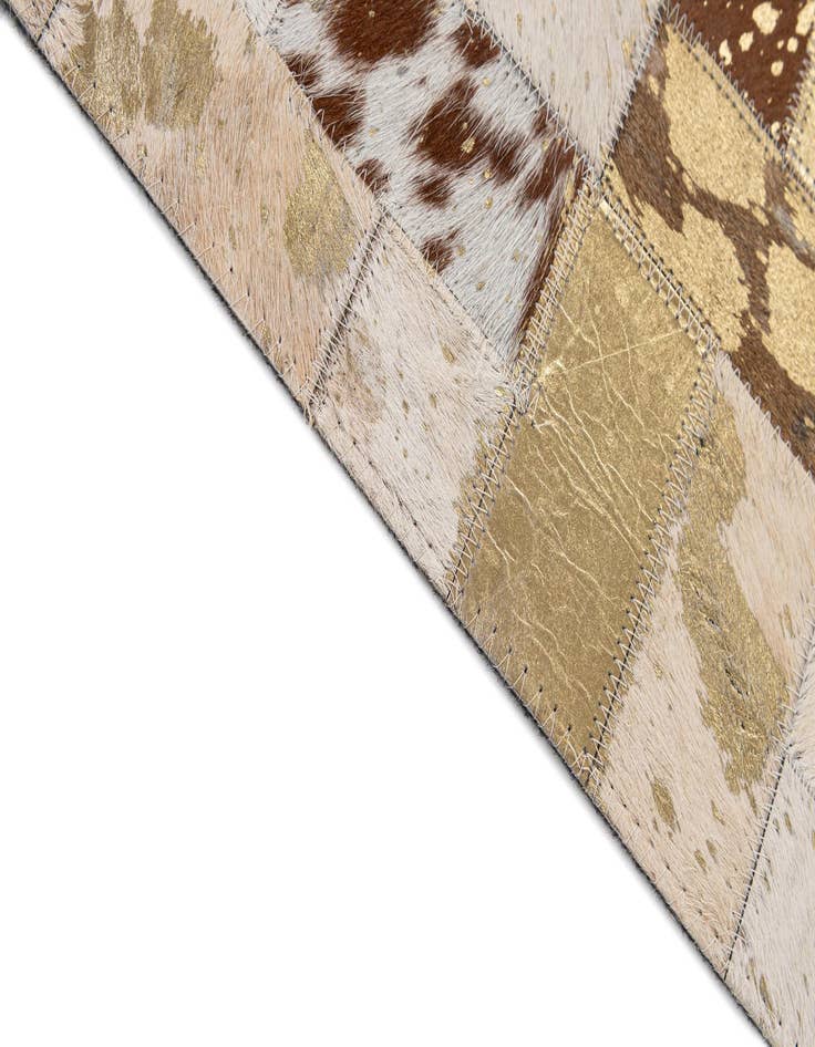 Detail image of  8' x 10' Cowhide - Patchwork Rug