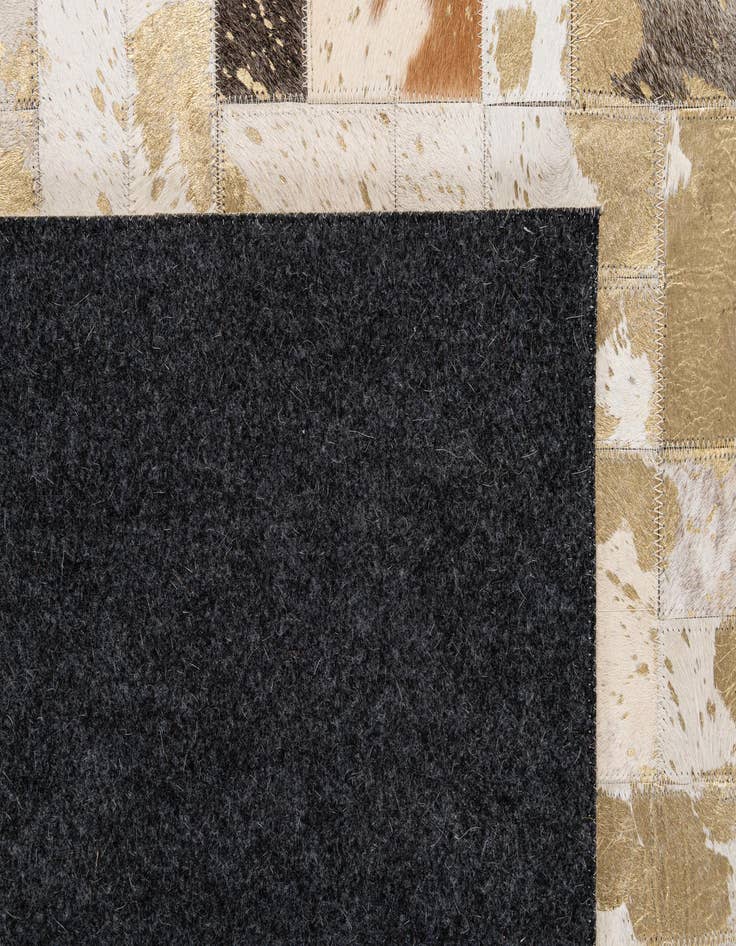 Detail image of  8' x 10' Cowhide - Patchwork Rug