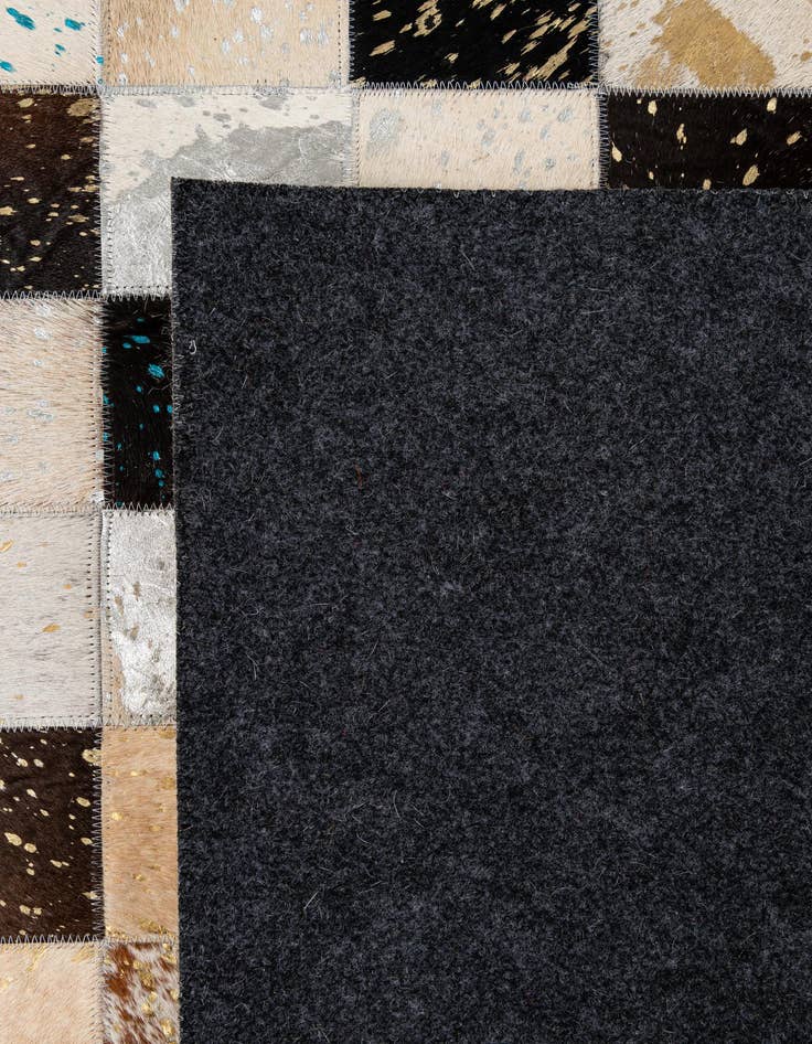 Detail image of  8' x 9' 10 Cowhide - Patchwork Rug