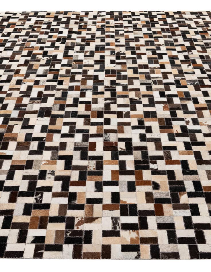 Detail image of  8' x 10' Cowhide - Patchwork Rug