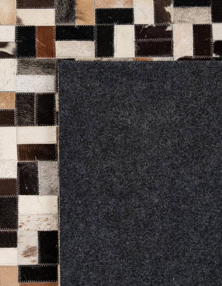 Detail image of  8' x 10' Cowhide - Patchwork Rug