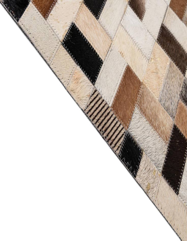 Detail image of  8' x 10' Cowhide - Patchwork Rug