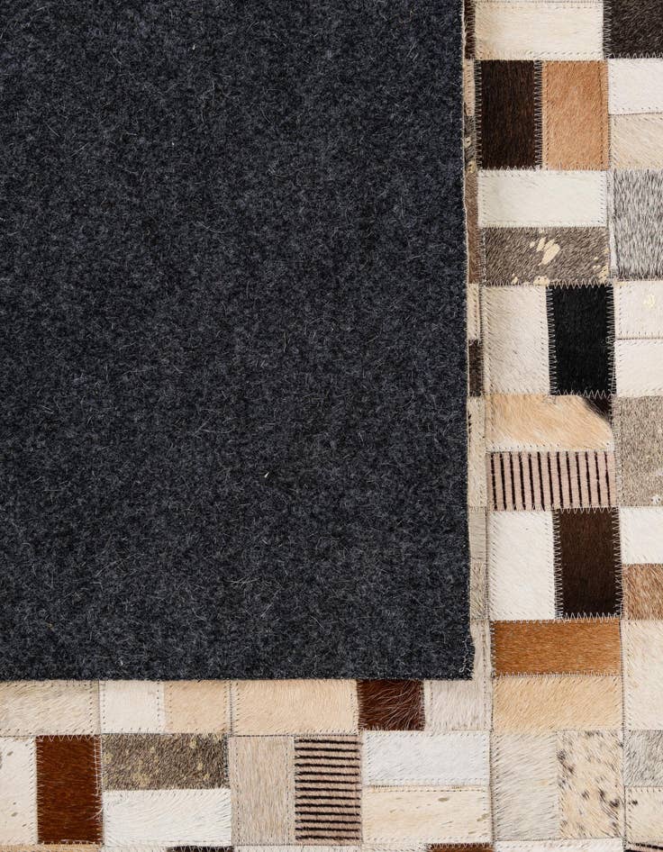 Detail image of  8' x 10' Cowhide - Patchwork Rug