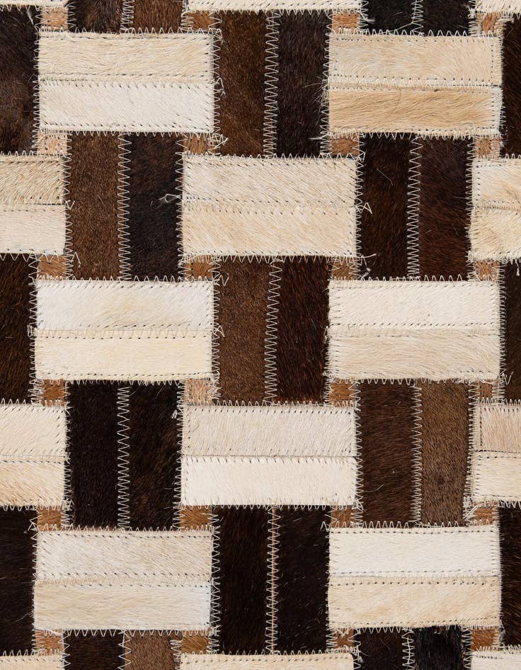 Detail image of  7' 8 x 9' 11 Cowhide - Patchwork Rug