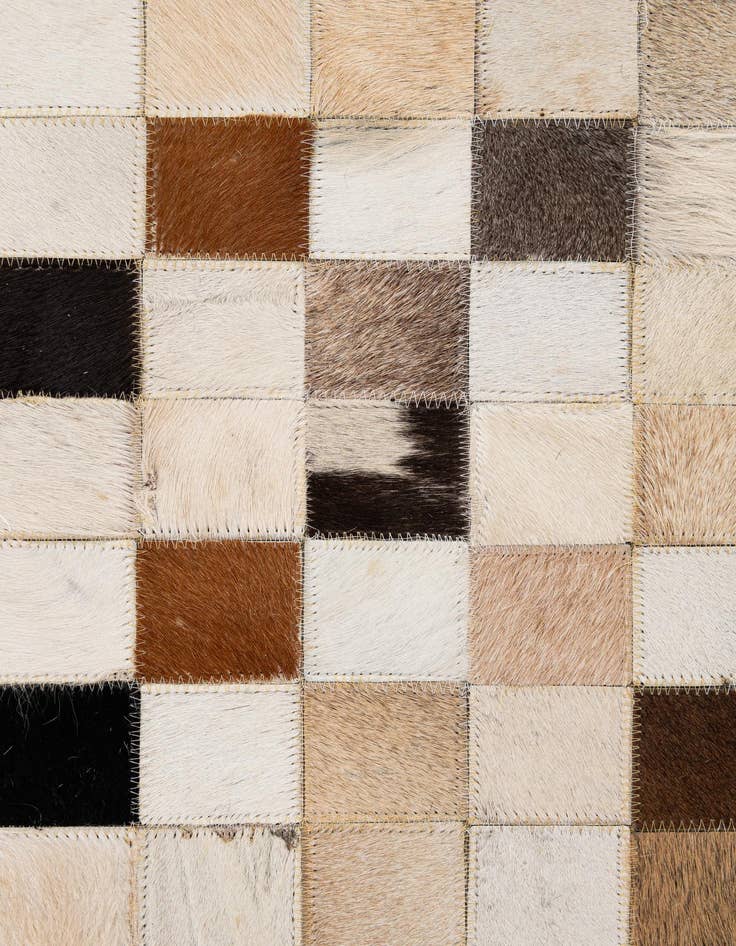 Detail image of  8' x 10' Cowhide - Patchwork Rug