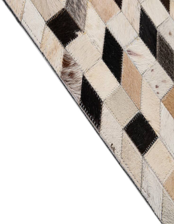 Detail image of  8' x 10' Cowhide - Patchwork Rug