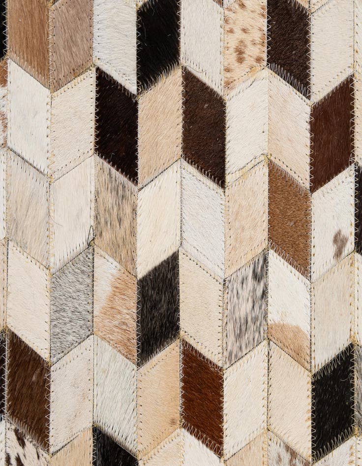 Detail image of  8' x 10' Cowhide - Patchwork Rug